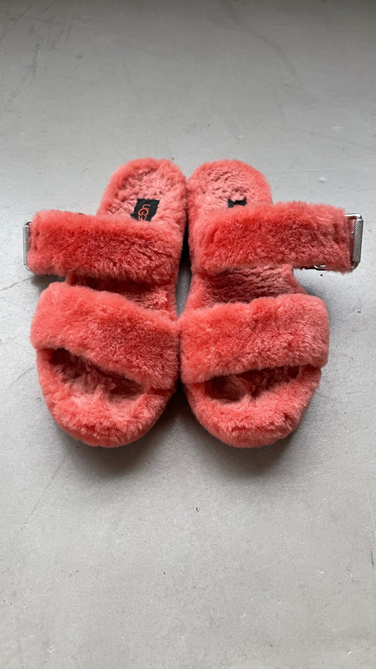 Ugg Fluffy Sandals